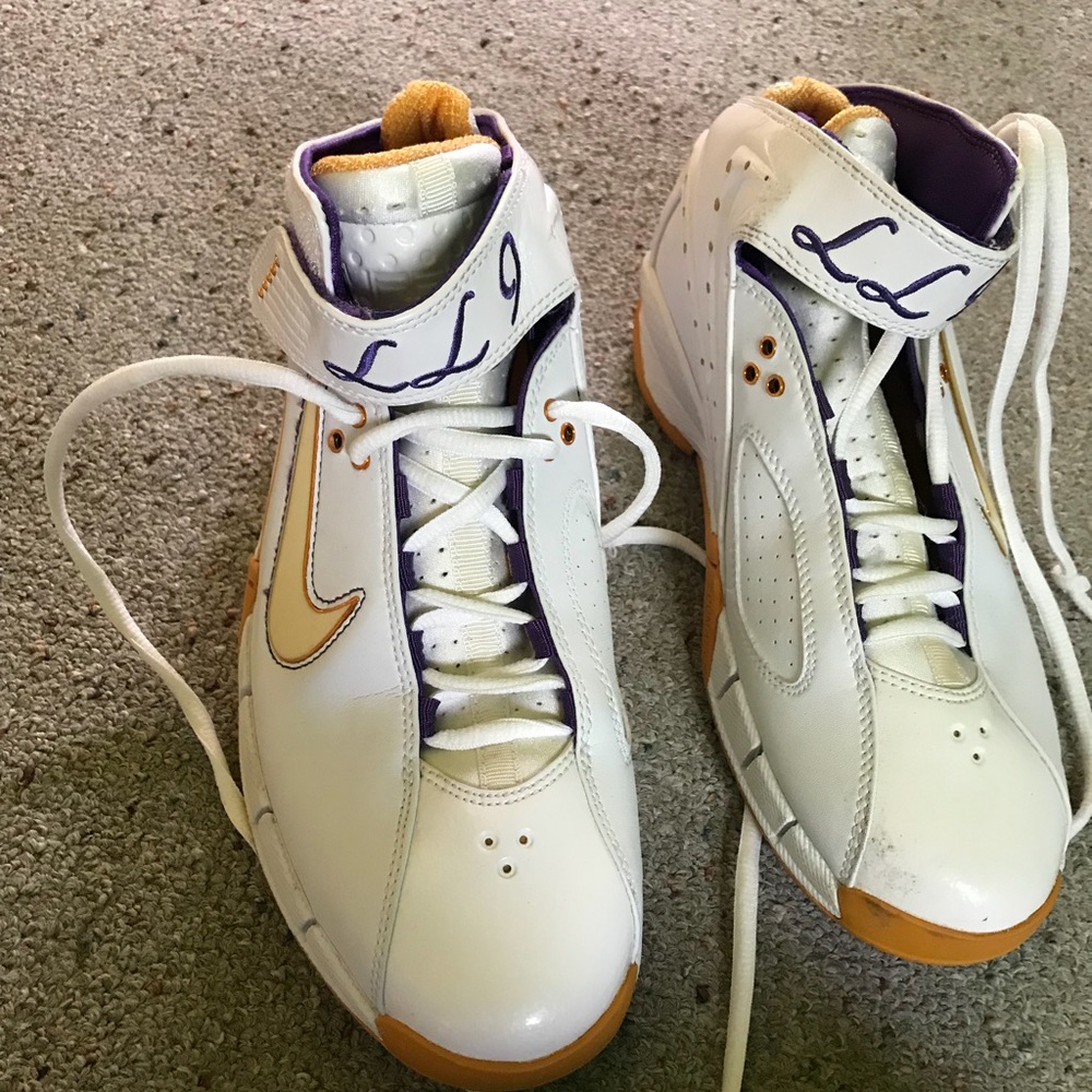 RARE LISA LESLIE WOMENS BASKETBALL SHOES